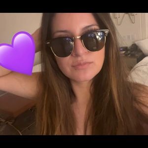 Meet your Posher, Asha